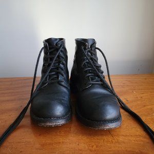 Men's Black Red Wing Boots- Size 7.5- Rustic and Timeless